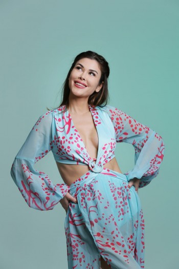 Mia Su Happy Hour / Turkuvaz